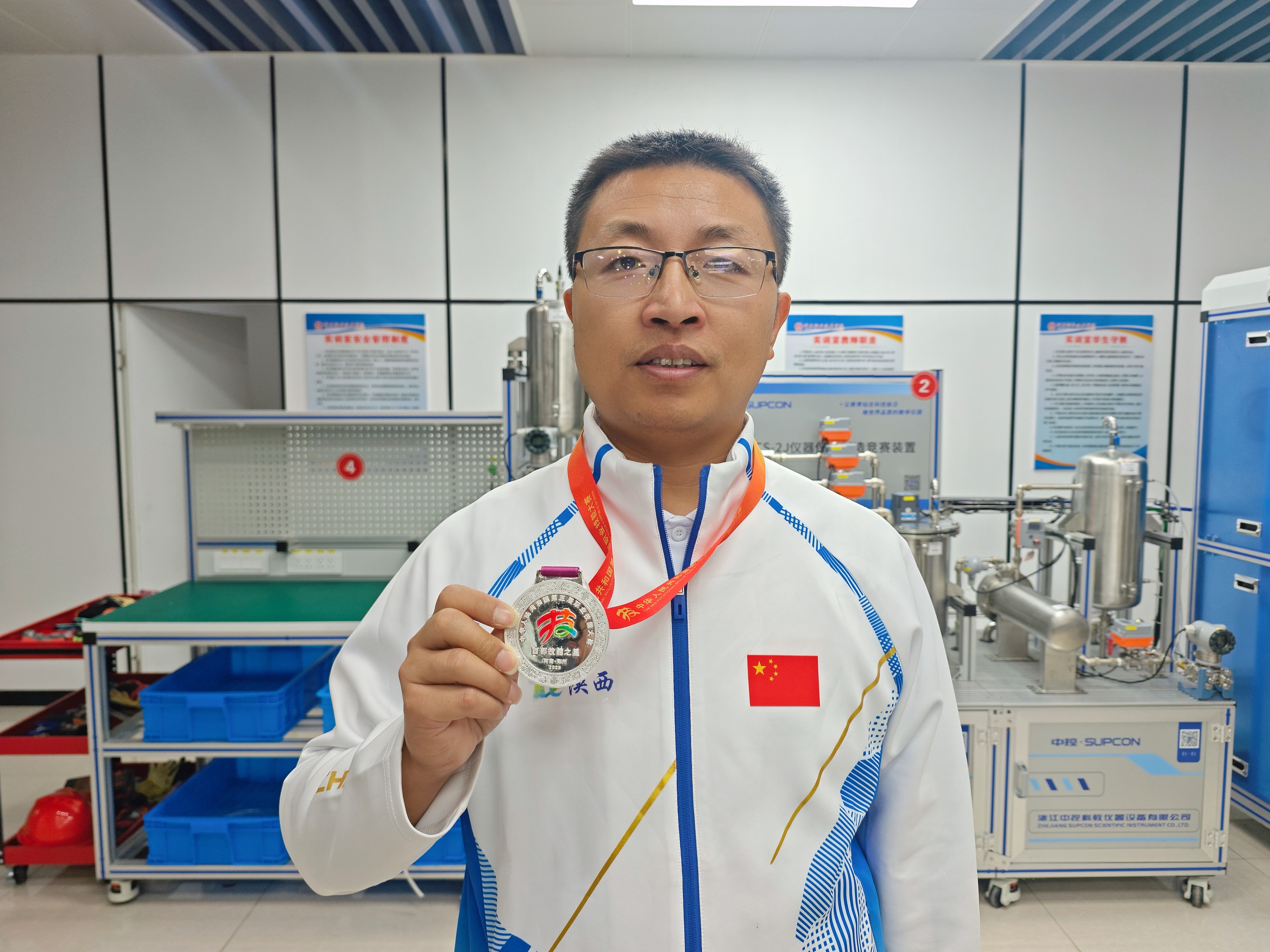 7eccb082-667a-43fc-8adc-0f03683b15cb.jpg